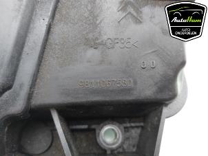 Ventildeckel van een Citroën C3 (SC) 1.0 Vti 68 12V 2013