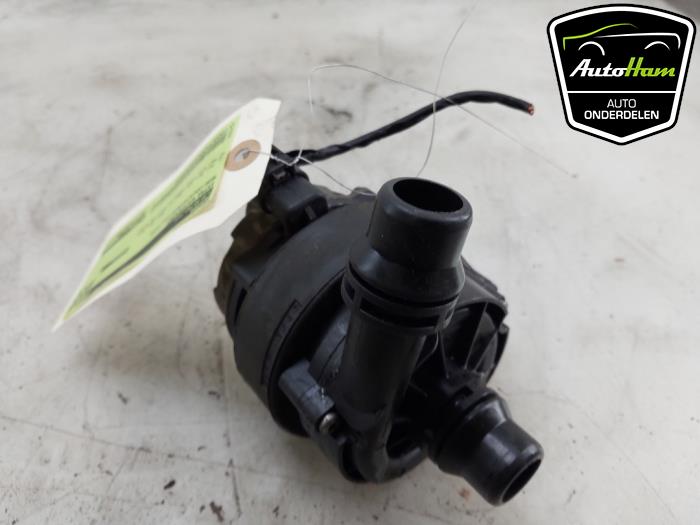 Begagnade Extra vattenpump Mini Countryman (F60) 1.5 TwinPower Turbo 12V Cooper SE ALL4 Pris € 50,00 Marginaltabell erbjuds av AutoHam