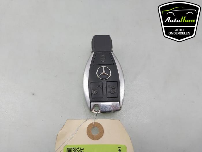 Używane Klucz Mercedes GLA (156.9) 2.0 45 AMG Turbo 16V Cena € 40,00 Procedura marży oferowane przez AutoHam
