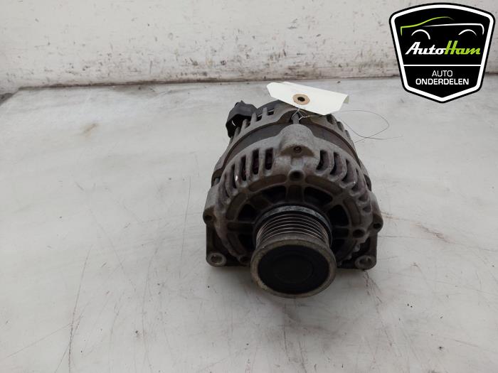 Begagnade Dynamo Opel Insignia Sports Tourer 1.6 Turbo 16V Ecotec Pris € 50,00 Marginaltabell erbjuds av AutoHam