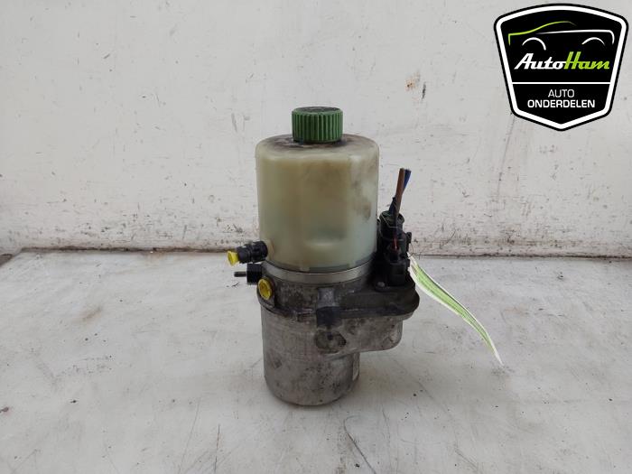 Used Power steering pump Volkswagen Polo V (6R) 1.2 TDI 12V BlueMotion Price € 75,00 Margin scheme offered by AutoHam