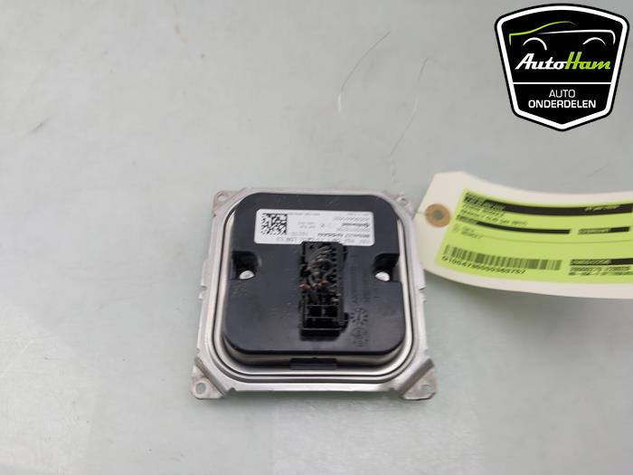 Używane Modul ksenonowy Renault Clio IV Estate/Grandtour (7R) 1.2 TCE 16V GT EDC Cena € 40,00 Procedura marży oferowane przez AutoHam