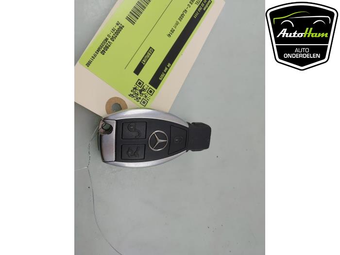 Używane Klucz Mercedes C (W205) C-180 1.6 16V Cena € 40,00 Procedura marży oferowane przez AutoHam