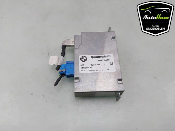 Używane Modul kamery BMW 5 serie Touring (F11) 523i 24V Cena € 55,00 Procedura marży oferowane przez AutoHam