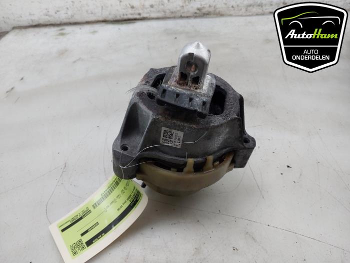 Used Engine mount BMW 5 serie Touring (G31) 523d 2.0 TwinPower Turbo 16V Price € 75,00 Margin scheme offered by AutoHam