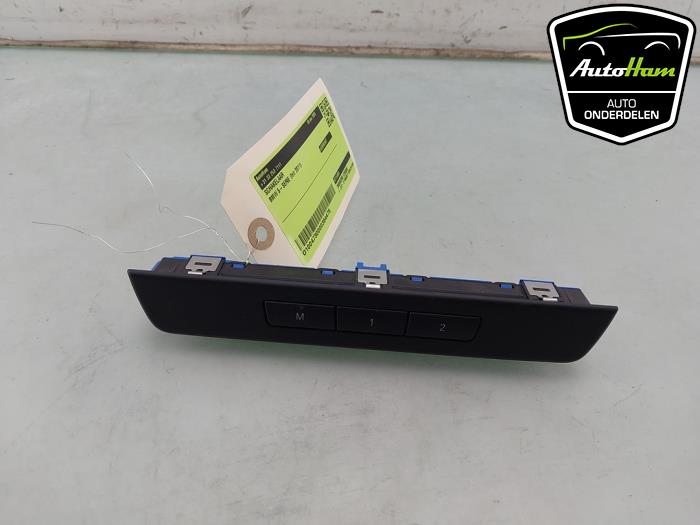 Używane Przelacznik BMW 5 serie Touring (F11) 523i 24V Cena € 20,00 Procedura marży oferowane przez AutoHam