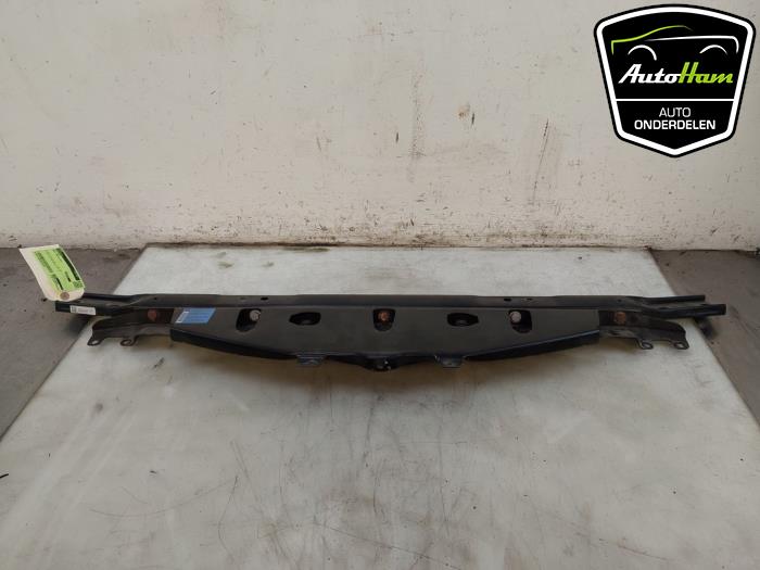 Begagnade Front BMW 5 serie Touring (F11) 523i 24V Pris € 75,00 Marginaltabell erbjuds av AutoHam