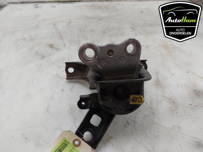 Used Engine mount Toyota RAV4 (A4) 2.0 16V VVT-i 4x4 Price € 50,00 Margin scheme offered by AutoHam