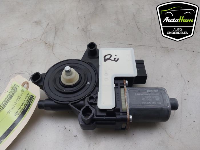 Usados Motor de ventanilla de puerta Skoda Kamiq 1.0 TSI 12V Precio € 40,00 Norma de margen ofrecido por AutoHam