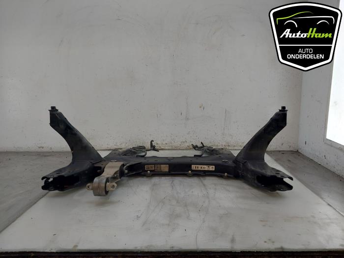 Gebrauchte Unterrahmen BMW 1 serie (F40) 118i 1.5 TwinPower 12V Preis € 125,00 Margenregelung angeboten von AutoHam