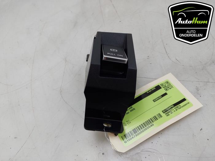 Gebrauchte Handbremse Schalter Nissan Ariya (FE0) 87/91 kWh Preis € 20,00 Margenregelung angeboten von AutoHam