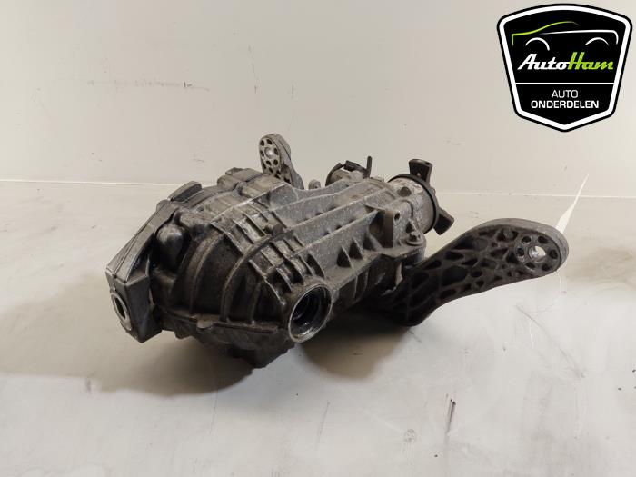 Differential hinten van een Mercedes-Benz GLA (156.9) 2.0 45 AMG Turbo 16V 2015