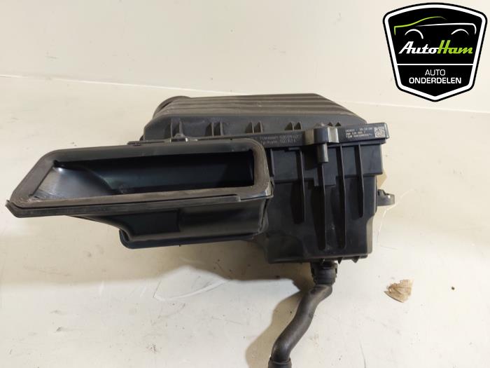 Begagnade Luftfilterhus Skoda Kamiq 1.0 TSI 12V Pris € 90,00 Marginaltabell erbjuds av AutoHam