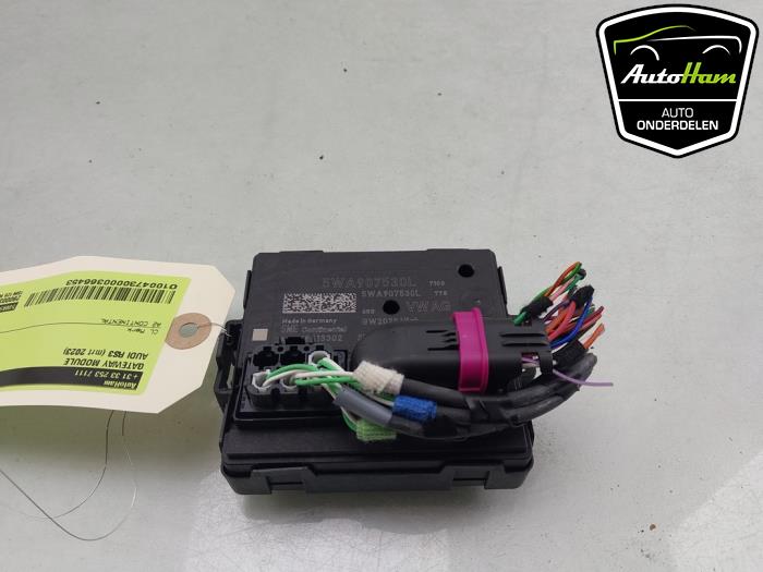 Usados Módulo Gateway Audi RS 3 Sportback (8YA) 2.5 TFSI 20V Quattro Precio € 70,00 Norma de margen ofrecido por AutoHam