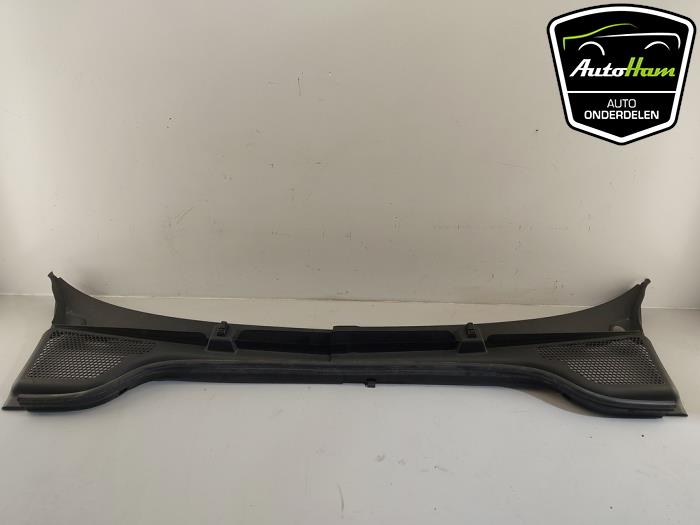 Używane Parawan Skoda Scala 1.0 TSI 115 Cena € 25,00 Procedura marży oferowane przez AutoHam