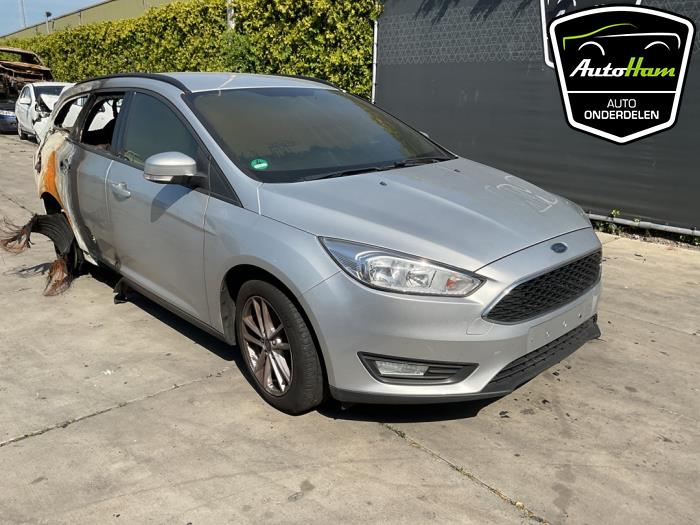 Używane Przód kompletny Ford Focus 3 Wagon 1.0 Ti-VCT EcoBoost 12V 125 Cena € 1.495,00 Procedura marży oferowane przez AutoHam