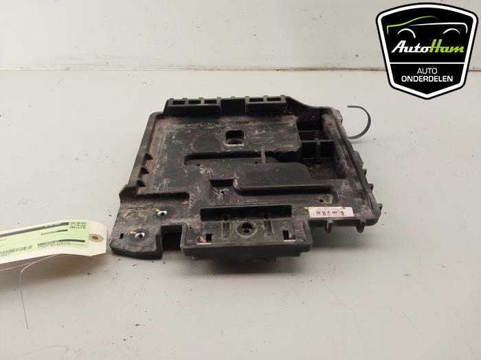 Begagnade Batterilåda Kia Picanto (JA) 1.0 DPI 12V Pris € 15,00 Marginaltabell erbjuds av AutoHam