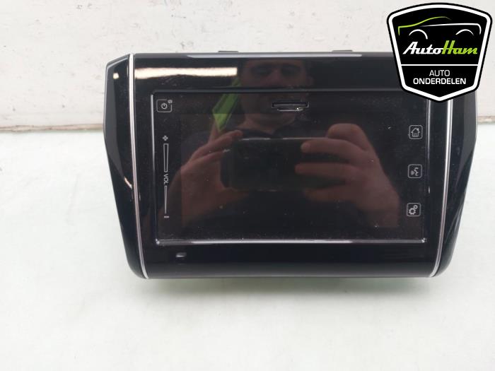 Używane Radio Suzuki Swift (ZC/ZD) 1.2 Dual Jet 16V SHVS Cena € 495,00 Procedura marży oferowane przez AutoHam