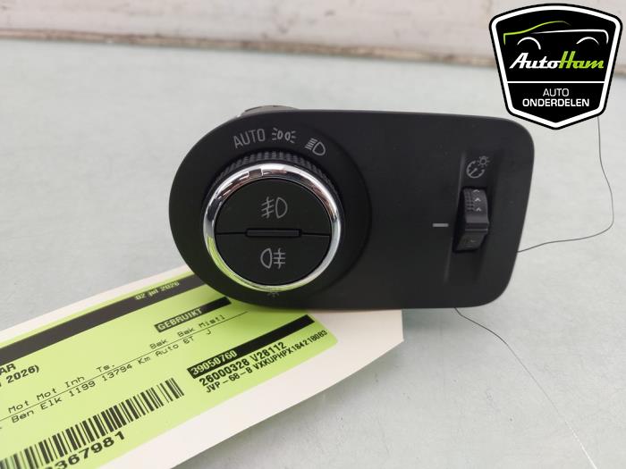 Używane Przelacznik swiatel Opel Corsa F (UB/UH/UP) 1.2 Turbo 12V 100 Hybrid Cena € 25,00 Procedura marży oferowane przez AutoHam