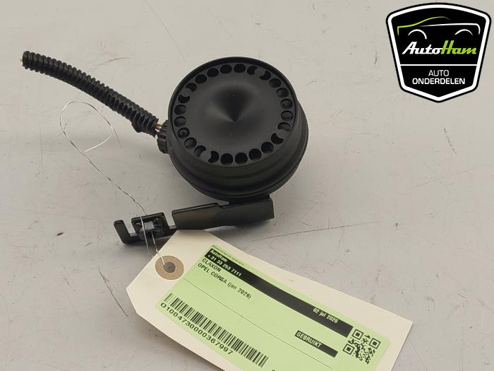 Używane Klakson Opel Corsa F (UB/UH/UP) 1.2 Turbo 12V 100 Hybrid Cena € 20,00 Procedura marży oferowane przez AutoHam