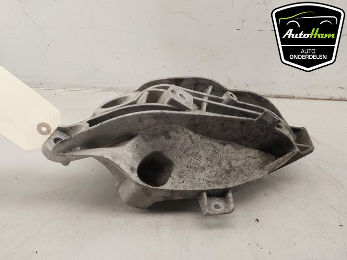 Used Engine mount BMW X5 (G05) xDrive50e 3.0 24V Price € 30,00 Margin scheme offered by AutoHam