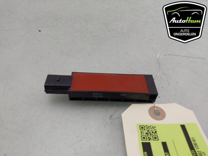 Używane Keyless Entry-Antena Volkswagen Jetta IV (162/16A) 1.4 TSI Hybrid 16V Cena € 10,00 Procedura marży oferowane przez AutoHam