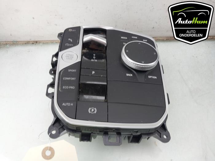 Używane Przycisk I-Drive BMW 3 serie Touring (G21) 318i 2.0 TwinPower Turbo 16V Cena € 395,00 Procedura marży oferowane przez AutoHam