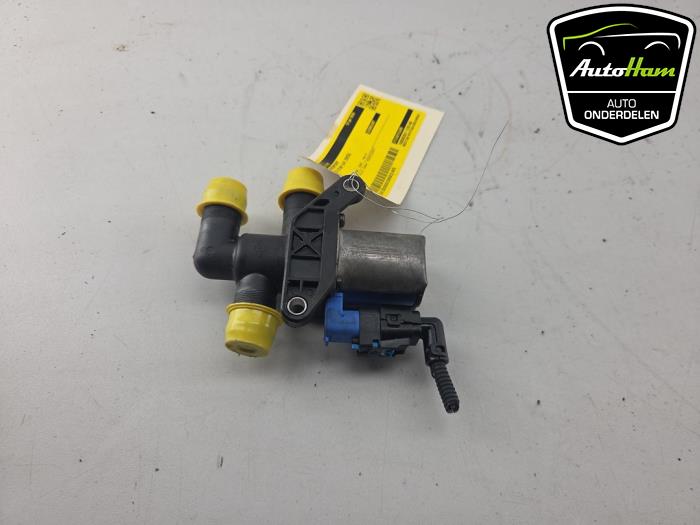 Begagnade Extra vattenpump Mercedes Citan (420.6) eCitan Pris € 36,30 Inklusive moms erbjuds av AutoHam