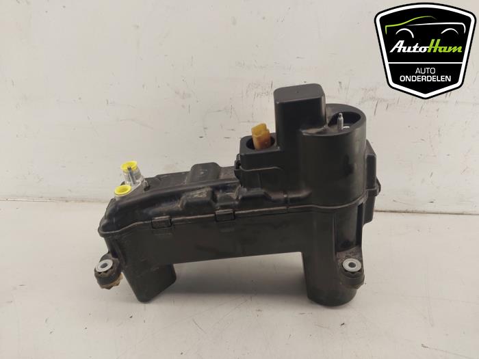 Gebrauchte Klima Kondensor Peugeot 2008 (UD/UK/UR/US/UX) e-2008 50 kWh Preis € 40,00 Margenregelung angeboten von AutoHam