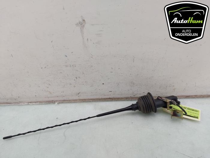 Używane Antena BMW Z3 Roadster (E36/7) 1.9 16V Cena € 175,00 Procedura marży oferowane przez AutoHam
