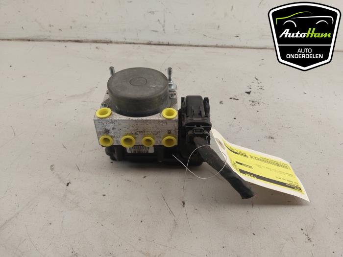 Begagnade ABS-pump Fiat Panda (169) 1.2, Classic Pris € 50,00 Marginaltabell erbjuds av AutoHam