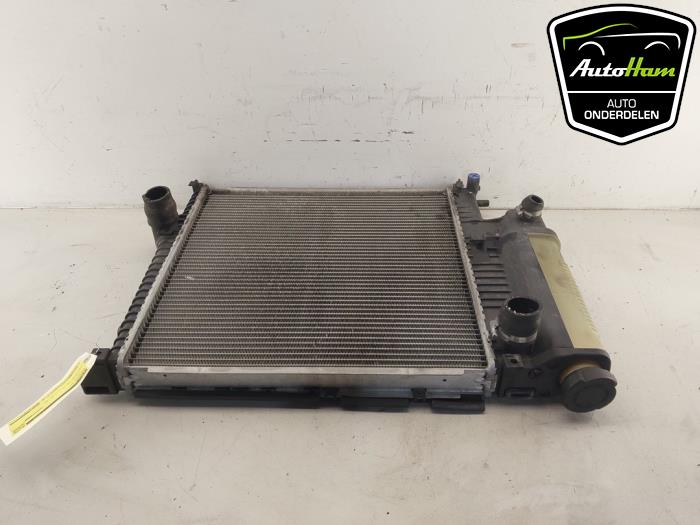 Used Radiator BMW Z3 Roadster (E36/7) 1.9 16V Price € 75,00 Margin scheme offered by AutoHam
