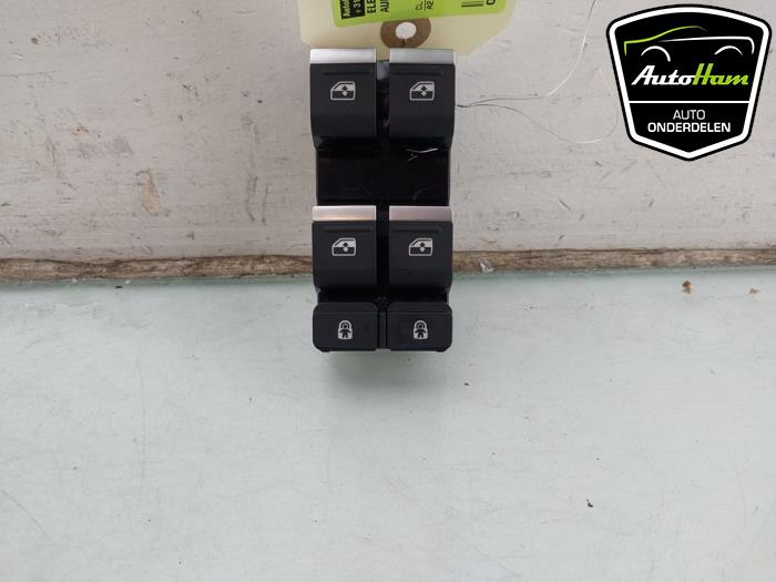 Usados Interruptor de ventanilla eléctrica Audi A3 Sportback (8YA) 1.5 40 TFSIe 16V Precio € 25,00 Norma de margen ofrecido por AutoHam
