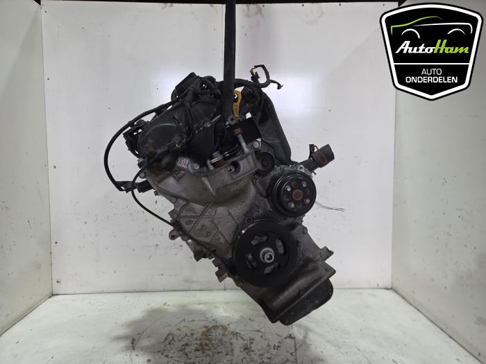 Engine from a Kia Picanto (TA) 1.0 12V 2015