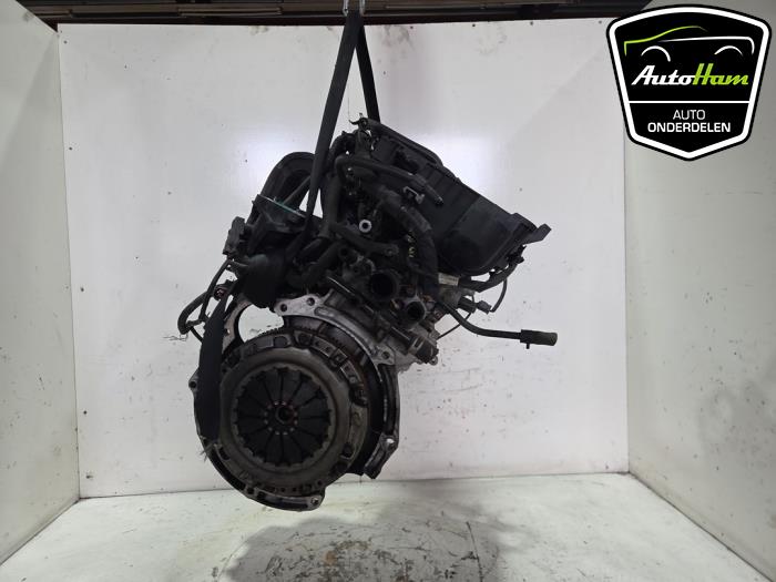 Engine from a Kia Picanto (TA) 1.0 12V 2015