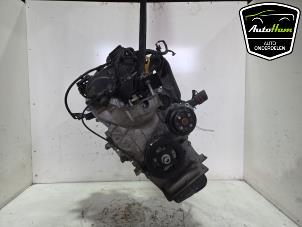 Engine from a Kia Picanto (TA) 1.0 12V 2015