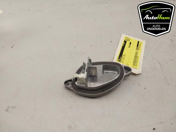 Używane Modułowy reflektor LED BMW 1 serie (F40) 118i 1.5 TwinPower 12V Cena € 40,00 Procedura marży oferowane przez AutoHam
