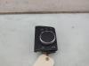 BMW 1 serie (F40) 118i 1.5 TwinPower 12V Bouton I-drive
