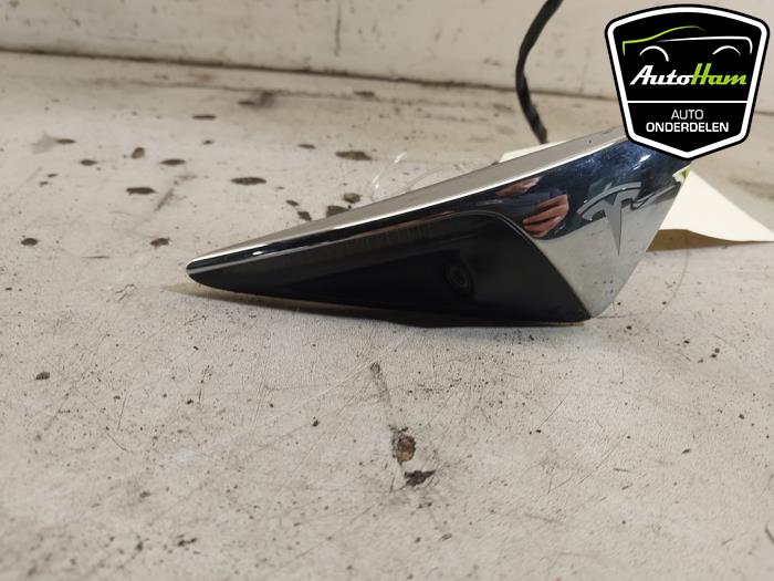 Side fender camera – 112510700C