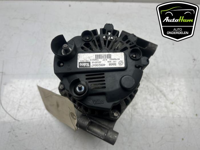 Dynamo van een Fiat Punto Evo (199) 1.3 JTD Multijet Start&Stop 16V Euro 4 2007