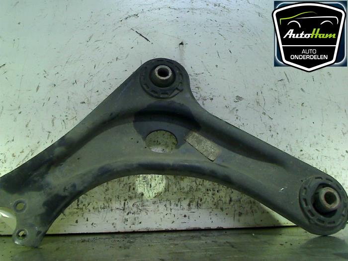 Front wishbone, left from a Citroën C3 Pluriel (HB) 1.4 2004