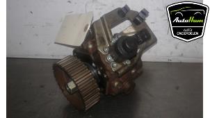 Used Mechanical fuel pump Renault Megane Price € 45,00 Margin scheme offered by AutoHam