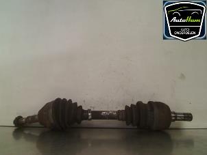 Used Front drive shaft, left Opel Zafira (M75) 1.9 CDTI Price € 30,00 Margin scheme offered by AutoHam