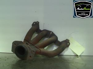 Used Exhaust manifold Renault Clio III (BR/CR) 1.2 16V 65 Price € 35,00 Margin scheme offered by AutoHam