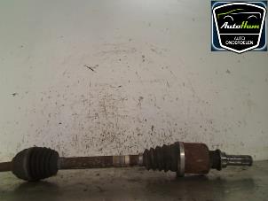 Used Front drive shaft, left Renault Megane II Grandtour (KM) 1.5 dCi 85 Price € 25,00 Margin scheme offered by AutoHam