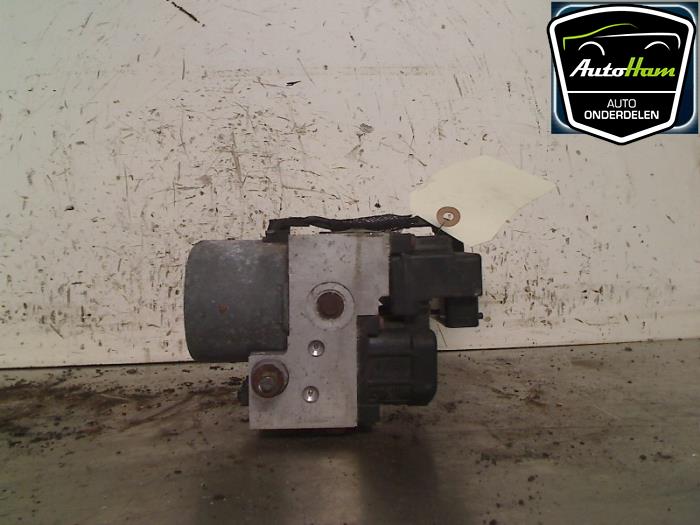 Usagé Bloc ABS Peugeot 306 Break (7E) 1.8i 16V Prix € 20,00 Règlement à la marge proposé par AutoHam