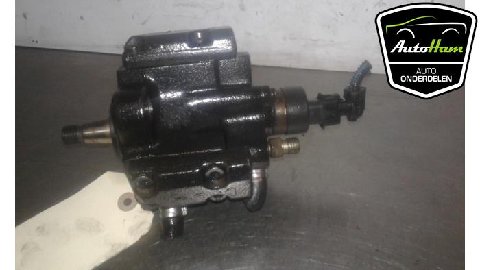 Bomba de gasolina mecánica de un Alfa Romeo 156 Sportwagon (932) 1.9 JTD 2001