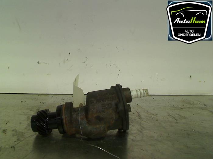 Bomba de vacío de servofreno de un Volkswagen Caddy II (9K9A) 1.9 SDI 1998