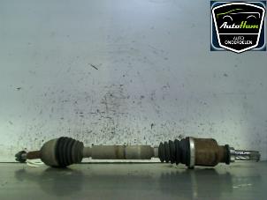 Used Front drive shaft, left Renault Megane II Grandtour (KM) 1.5 dCi 100 Price € 20,00 Margin scheme offered by AutoHam