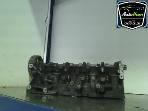 Used Cylinder head Renault Scénic II (JM) 1.5 dCi 80 Price € 175,00 Margin scheme offered by AutoHam